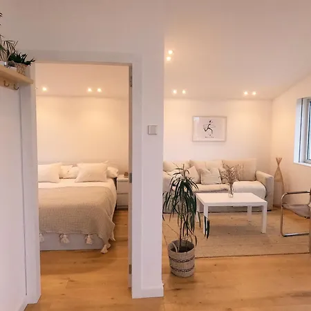 Casita Con Jardin En Playa De Razo 別荘 *