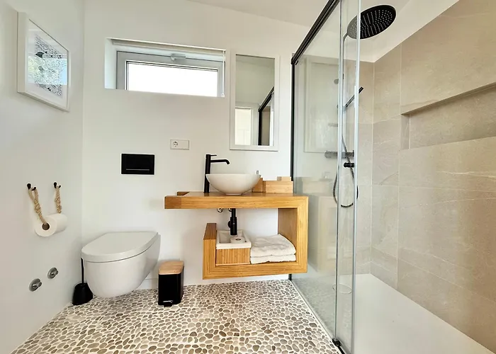 Prázdninový dům Casita Con Jardin En Playa De Razo *